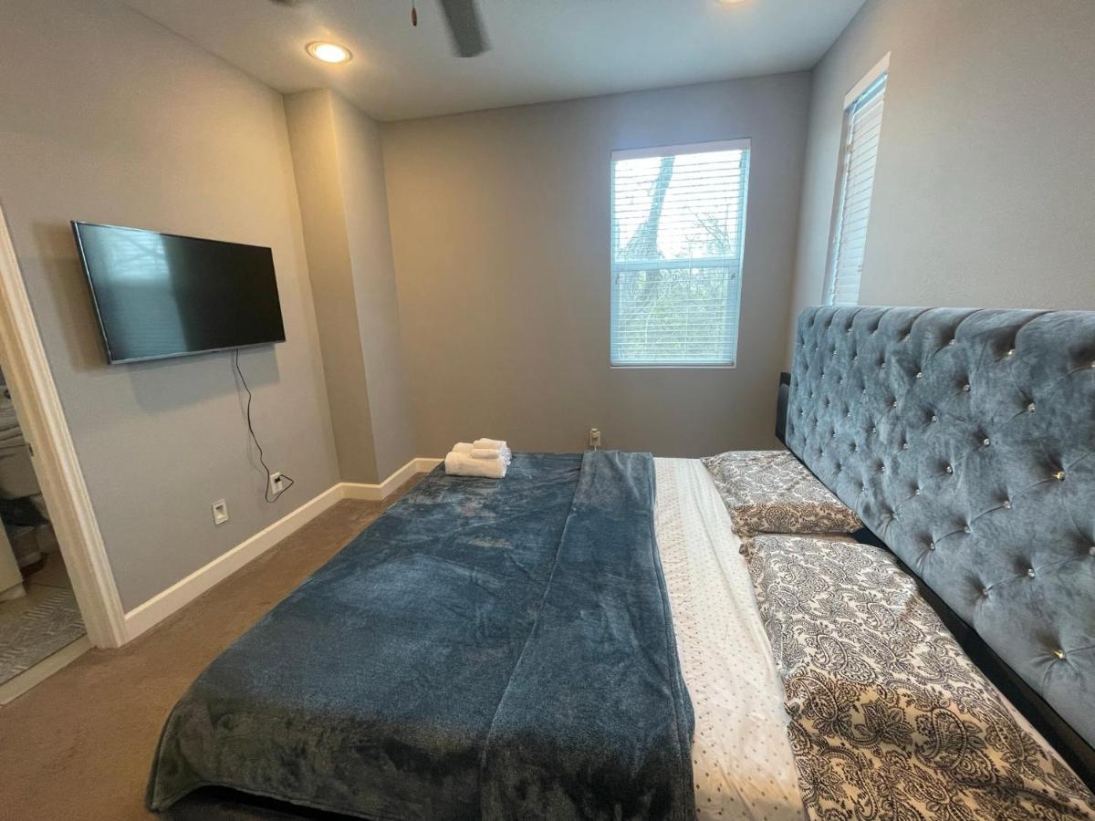 Villa N-E-G Skai Midtown Of Houston Extérieur photo