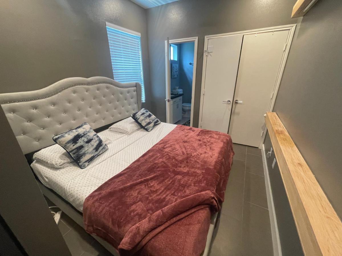 Villa N-E-G Skai Midtown Of Houston Extérieur photo