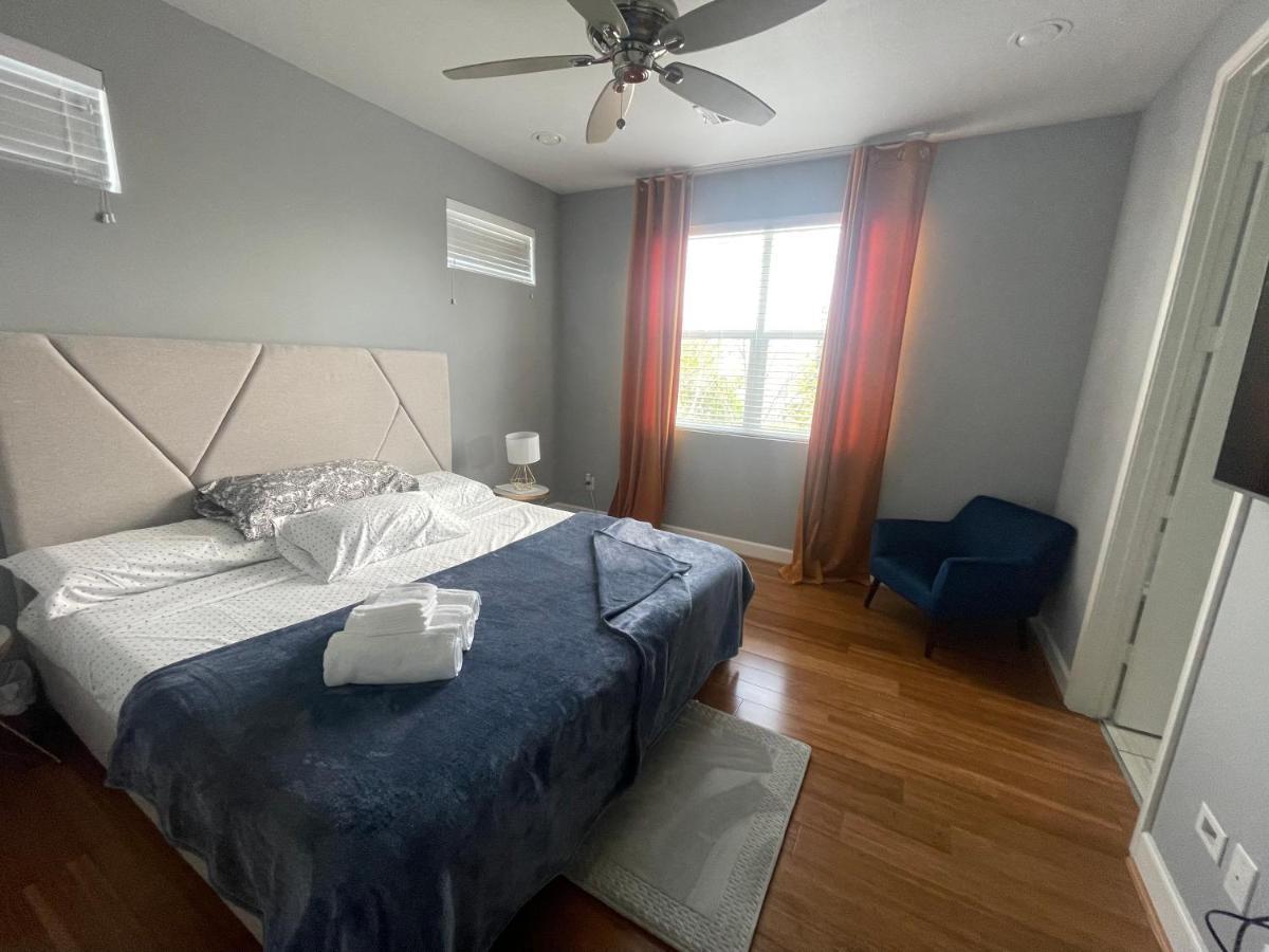 Villa N-E-G Skai Midtown Of Houston Extérieur photo