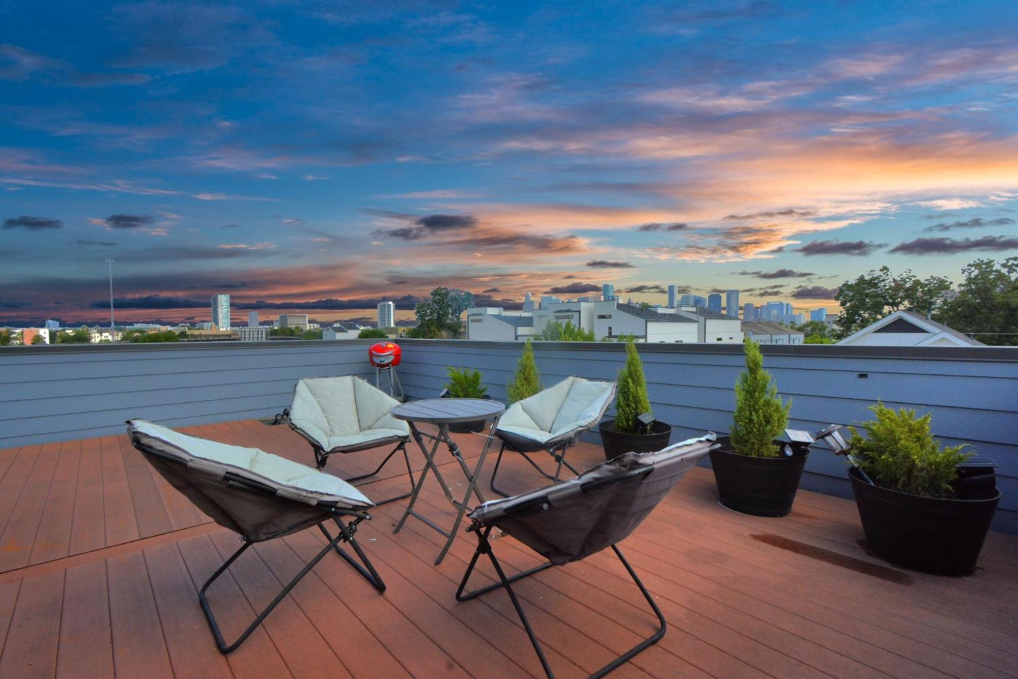 Villa N-E-G Skai Midtown Of Houston Extérieur photo